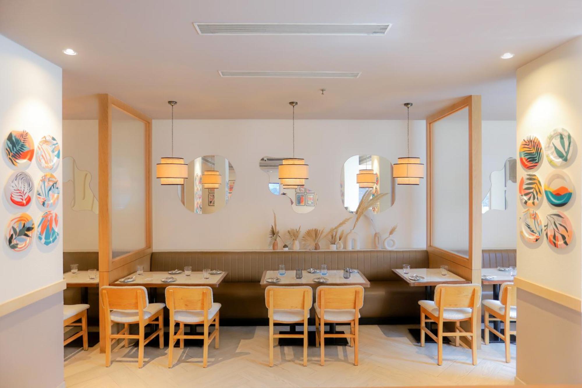 Park Inn By Radisson,South Delhi Nueva Delhi Exterior foto Interior of a restaurant in Tokyo