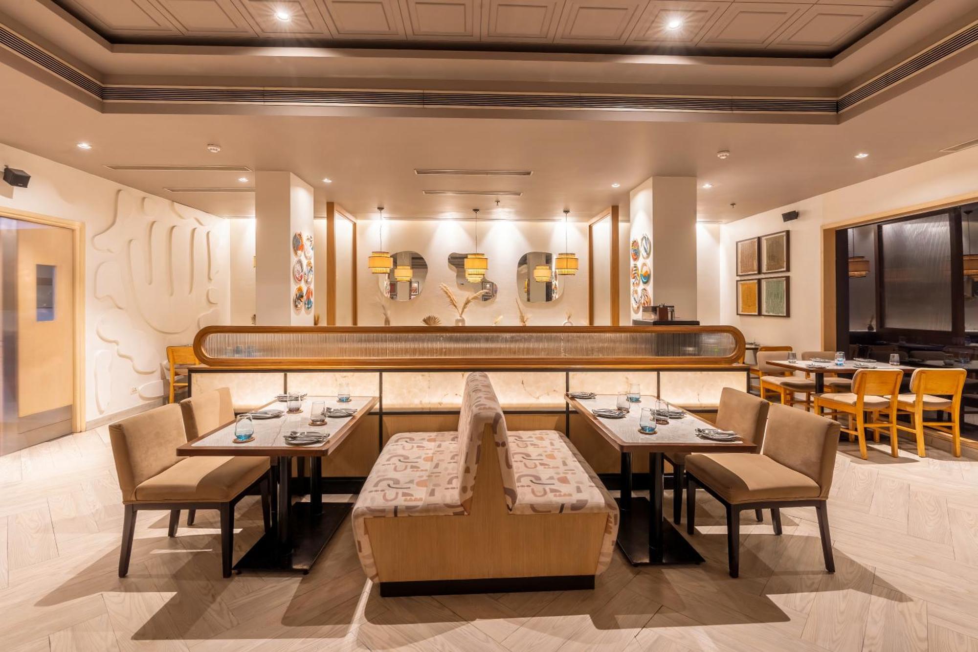 Park Inn By Radisson,South Delhi Nueva Delhi Exterior foto The interior of the restaurant