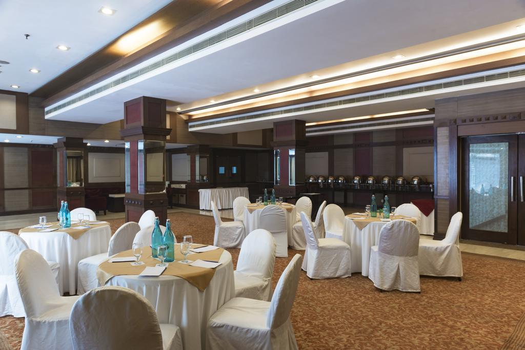 Park Inn By Radisson,South Delhi Nueva Delhi Exterior foto The Royal Hall
